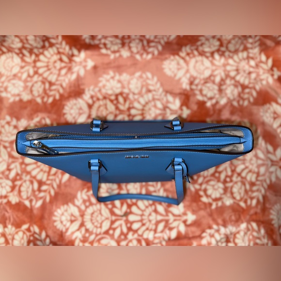 Michael Kors Sheila LG MF TOTE - South Pacific - Picture 3 of 7